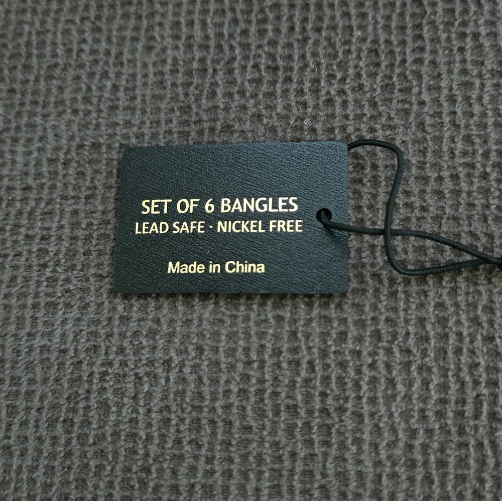 House🏠 of Harlow 1960 Set of Six6️⃣, Thin, Wavy🌊, Gold💛 Bangle Bracelets - Picture 5 of 15